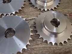 304不锈钢链轮可定制工业传动齿轮08B机床加工单双排精密滚子链轮