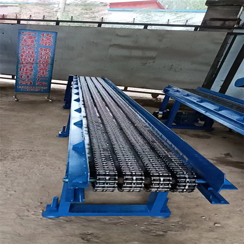 宁津县荣达锻打件链条式输送机冲压件锻造件工业传动输送链多排滚子链传送机